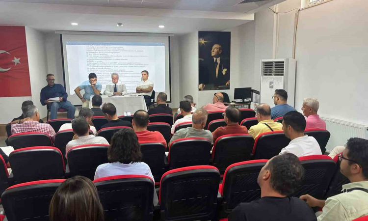 Gündemden Son Bilgiler: Köşk’te okul müdürleri yeni eğitim yılı için toplandı: Gelişmeler Takip Ediliyor