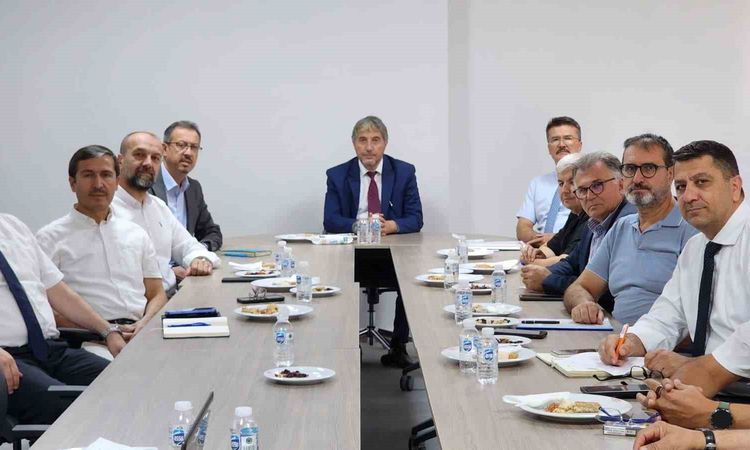 Gündemden Son Bilgiler: Kütahya’da meslek liseleri için yeni dönem: Sektörle iş birliği güçlendirilecek ve Mer