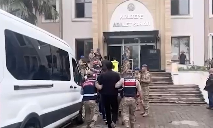 Gündemden Son Bilgiler: Mardin merkezli 10 ilde düzenlenen dolandırıcılık operasyonunda 6 şüpheli hakkında tut
