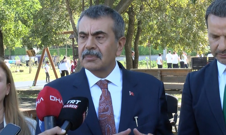 Gündemden Son Bilgiler: MEB Bakanı Tekin, Beykoz Bozhane Tabiat Mektebi'nde oyunla kültür aktarımını anlattı |