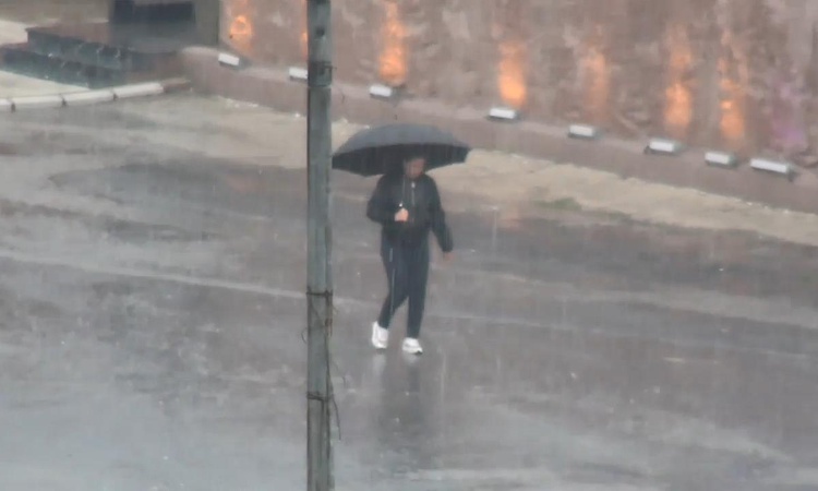 Gündemden Son Bilgiler: Meteoroloji uyarısının ardından İstanbul Silivri'de sağanak sabah etkili oldu - Son Da