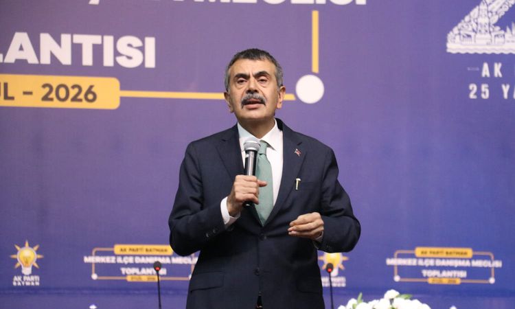 Gündemden Son Bilgiler: Milli Eğitim Bakanı Tekin: 38 FETÖ yayınevinin rantı, kitaplar için ayırdığımız paranı