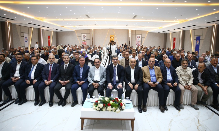 Gündemden Son Bilgiler: Mustafa Sarıgeçili, Eğitim-Bir-Sen Adana Şubesine yeniden başkan seçildi - Son Dakika