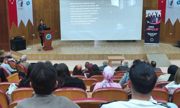 Gündemden Son Bilgiler: Niğde'de narkotik ekipleri 18 etkinlikte 2 bin 92 vatandaşı ayrıntıları bildirdi