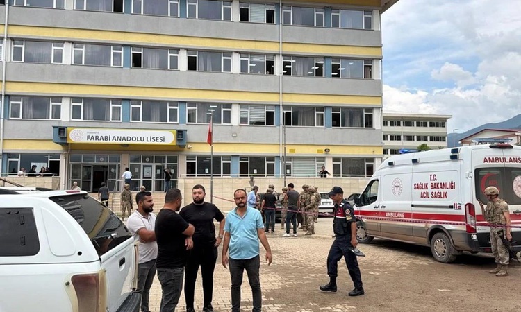 Gündemden Son Bilgiler: Osmaniye'de öğretmene okul bahçesinde silahlı saldırı