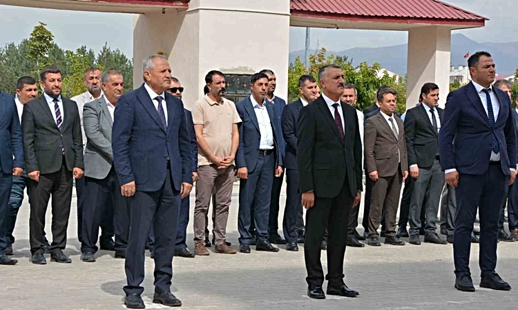 Gündemden Son Bilgiler: Patnos'ta İlköğretim Haftası çelenk töreni ve etkinliklerle kutlandı ve Merak Edilenle