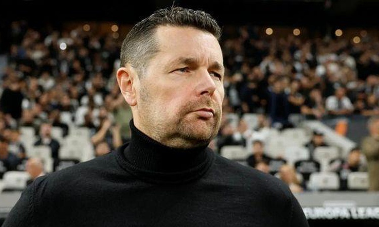 Gündemden Son Bilgiler: Pierre Sage kimdir? Crystal Palace'ın Fransız teknik direktörü hangi takımları çalıştı
