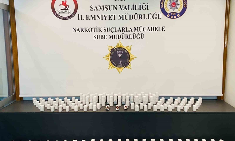 Gündemden Son Bilgiler: Samsun İlkadım'da 10 bin 104 sentetik ecza hap bulundu, 4 şüpheli adli işleme alındı |