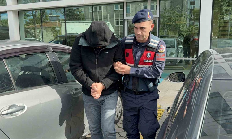 Gündemden Son Bilgiler: Samsun İlkadım'da ikametten 30 bin TL ve 20 gram altın çalan şüpheli hakkında tutuklam