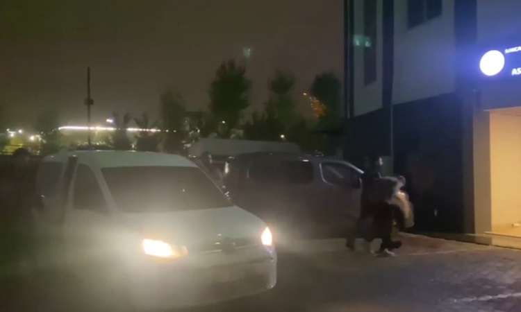 Gündemden Son Bilgiler: Sancaktepe'de pazarda bıçaklı kavgada 1 kişi öldü, 5 kişi yaralandı - Son Dakika Bilgi