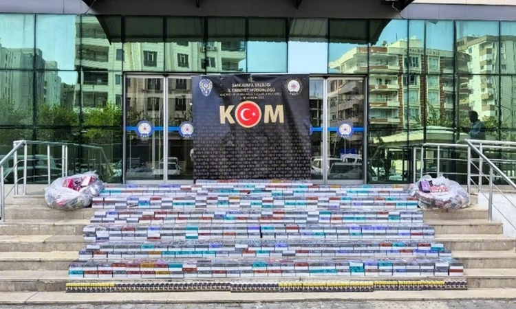 Gündemden Son Bilgiler: Şanlıurfa'da iki operasyonda yaklaşık 10 milyon TL'lik kaçak ürün ele geçirildi - Son