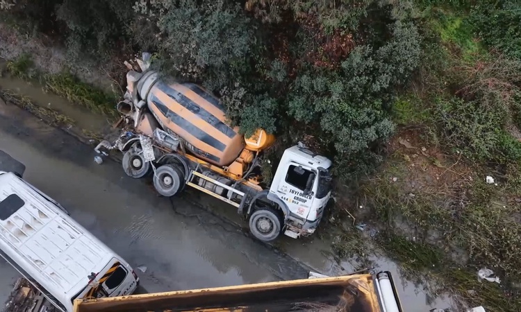 Gündemden Son Bilgiler: Sarıyer Ayazağa'da sel sonrası Cendere Caddesi'ndeki hasar havadan görüntülendi - Son