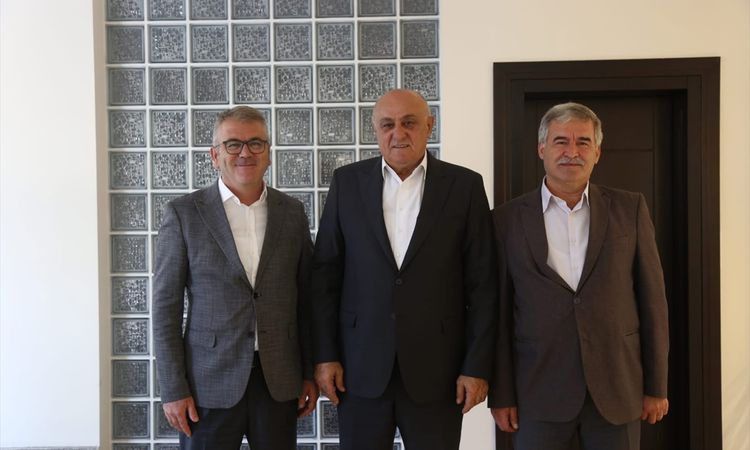 Gündemden Son Bilgiler: Seydişehir Belediye Başkanı Ustaoğlu, PANKOBİRLİK Genel Başkanı Erkoyuncu'yu ziyaret e