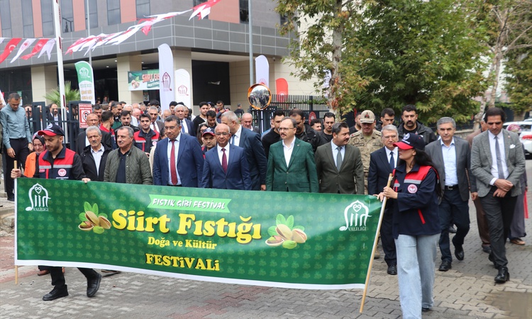 Gündemden Son Bilgiler: Siirt'te fıstık festivali düzenlendi, bu yıl yaklaşık 32 bin ton rekolte bekleniyor |