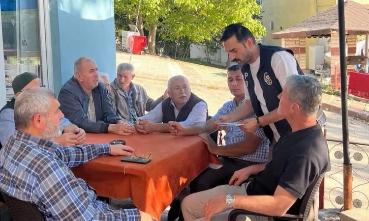 Gündemden Son Bilgiler: Sinop'ta polis Erfelek ve Dikmen'de vatandaşları dolandırıcılığa karşı ayrıntıları bil