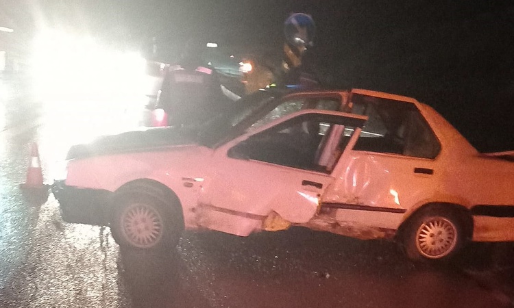 Gündemden Son Bilgiler: Sivas Koyulhisar'da devrilen otomobilde 1 kişi öldü, 1 kişi yaralandı - Son Dakika Bil