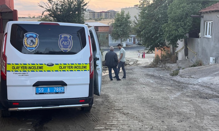 Gündemden Son Bilgiler: Tekirdağ Hayrabolu'da yalnız yaşayan 54 yaşındaki kişi evinde ölü bulundu | İşte Tüm A