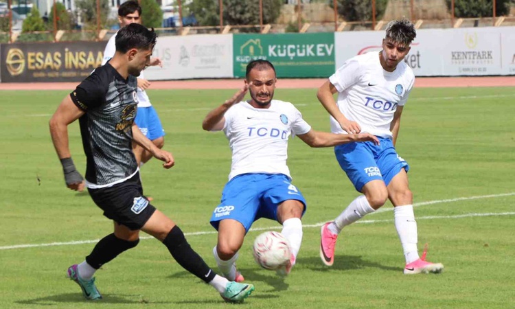 Gündemden Son Bilgiler: TFF 2. Lig 5. hafta maçında Kahramanmaraş İstiklalspor, Ankara Demirspor'u 1-0 yendi.