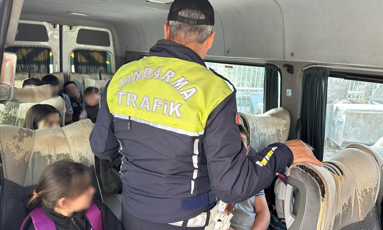 Gündemden Son Bilgiler: Tokat’ta jandarmadan okul servislerine sıkı denetim | İşte Tüm Ayrıntılar