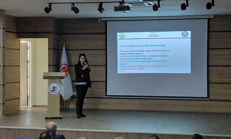 Gündemden Son Bilgiler: Tokat'ta okul güvenliği eğitimlerine 393 okul müdürü ve 191 rehber öğretmen katıldı ve