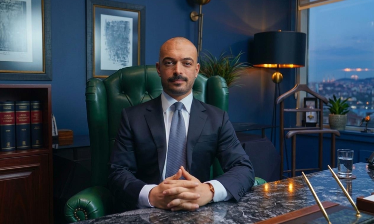 Gündemden Son Bilgiler: Ünlülerin avukatı Emek Emre için tutuklama talebi | İşte Tüm Ayrıntılar
