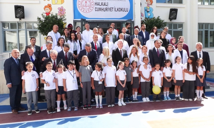 Gündemden Son Bilgiler: Vali Gül, ilk ders zilini çaldı