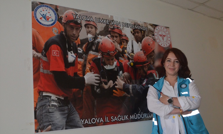 Gündemden Son Bilgiler: Yalovalı hemşirenin kendi kendine muayenede fark ettiği kitle meme kanseri çıktı