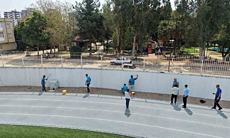 Gündemden Son Bilgiler: Yükümlüler eğitim ve spor alanlarını boyadı, 12 milyon TL’lik kamu yararı sağlandı