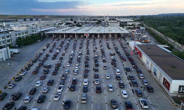 Expats are flocking to the homeland from Kapıkule despite the hot weather - Last Minute
