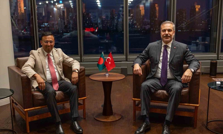 Hakan Fidan, New York'ta Bangladeş Dışişleri Devlet Bakanı Humaiun Kobir'i kabul etti ve Merak Edilenler