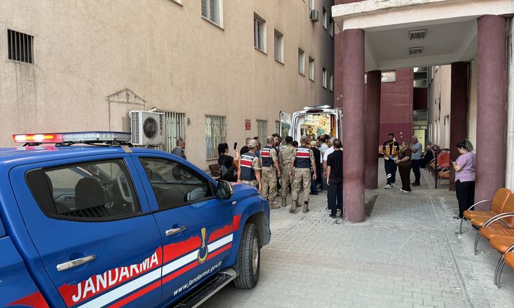 Gündemden Son Bilgiler: Hakkari'de zirve tırmanışı yaparken hayatını kaybeden dağcının cenazesi hastaneye götü