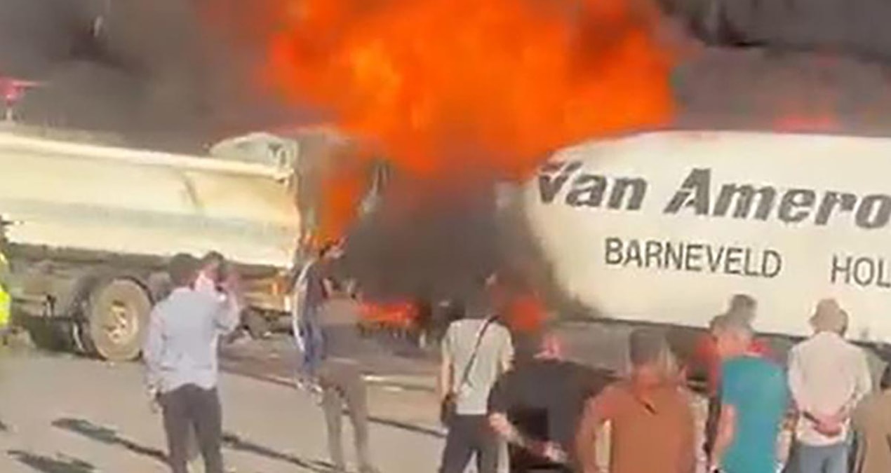 Gündemden Son Bilgiler: Hatay'da, yük boşaltan TIR’larda yangın çıktı - Son Dakika - Son Dakika Bilgileri