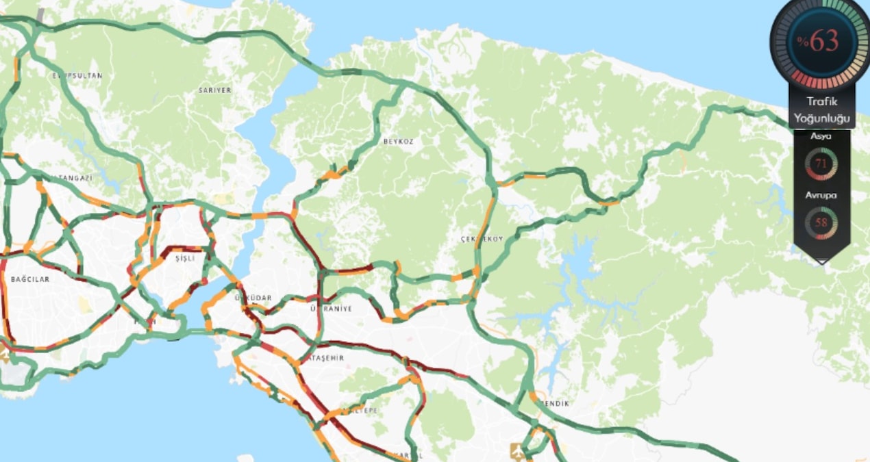 Ayrıntılar Netleşti: Hava buz, trafik kilit! İstanbullular haftanın ilk gününe trafikte resmen start aldı - So
