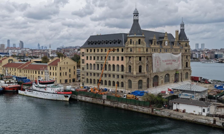Haydarpaşa’nın temellerinde kritik tespit: Ahşap kazıkların yüzde 80’i yok olmuş: Gelişmeler Takip Ediliyor