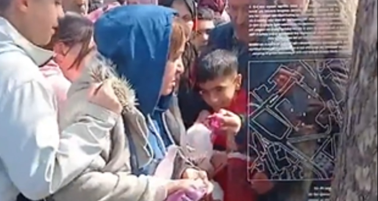 Kritik Açıklama: Hayır için şeker dağıtan kadın izdiham kurbanı oldu - Haberleri