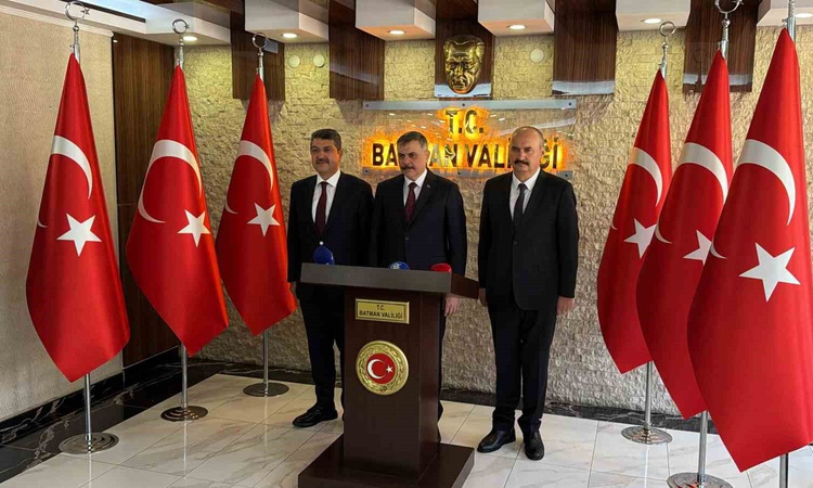 İçişleri Bakanı Çiftçi, Batman Valiliğini ziyaret edip Şeref Defteri'ni imzaladı | İşte Tüm Ayrıntılar