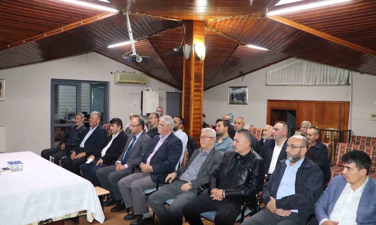 İlahiyat Dekanı Apak, DAĞDER'de ahlakın hayatın her alanını kapsadığını söyledi ve Merak Edilenler