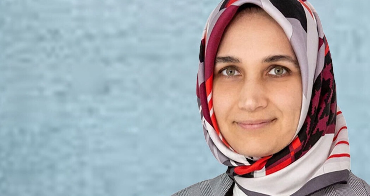 Ayrıntılar Netleşti: İlk başörtülü valiye Erdoğan'dan yeni görev - Son Dakika | İşte Tüm Ayrıntılar