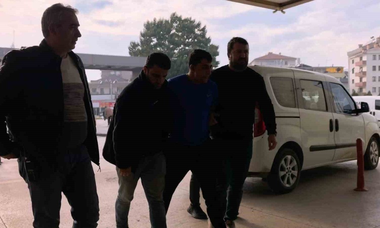 İnegöl'de 30 yıl hapis cezası bulunan hırsızlık zanlısı yakalanıp hakkında tutuklama kararı verildi