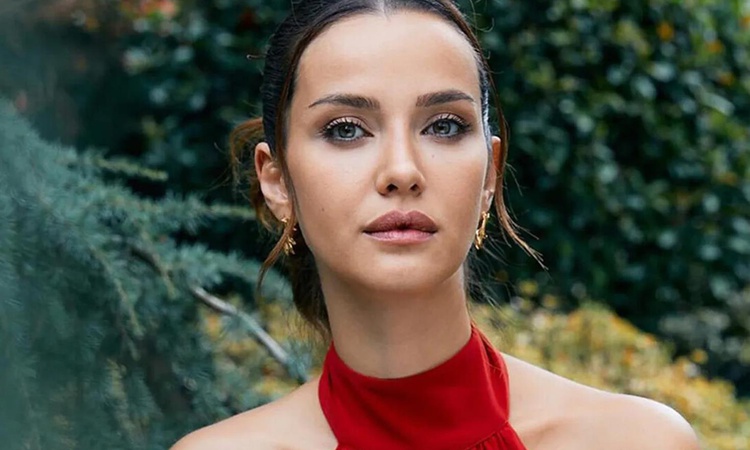 İrem Helvacıoğlu’nun kızı Sora 1 yaşında! 90’lar temalı kutlama | İşte Tüm Ayrıntılar