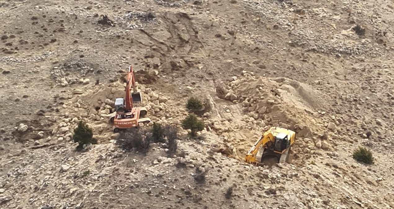 Gündemden Son Bilgiler: İş makinesini kullanma amaçları 'pes' dedirtti! 14 kişi yakalanarak gözaltına sevk edi
