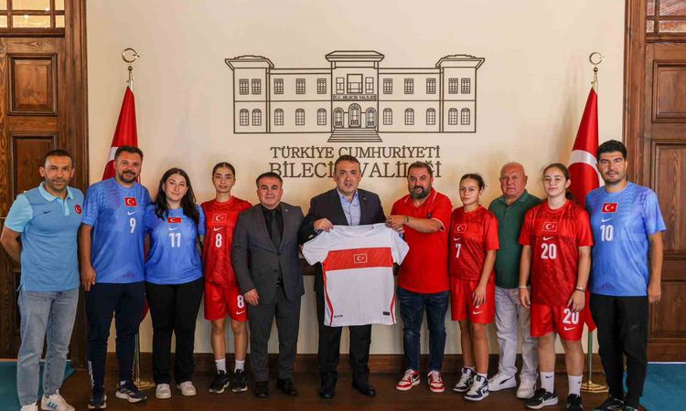 Gündemden Son Bilgiler: İşitme Engelliler Genç Kız Futsal Milli Takımı Bilecik'te Kampta - Son Dakika Haberler