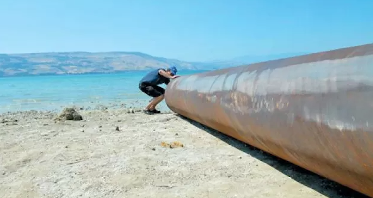 Israel cuts off the water supply to the country that protects it - Latest News