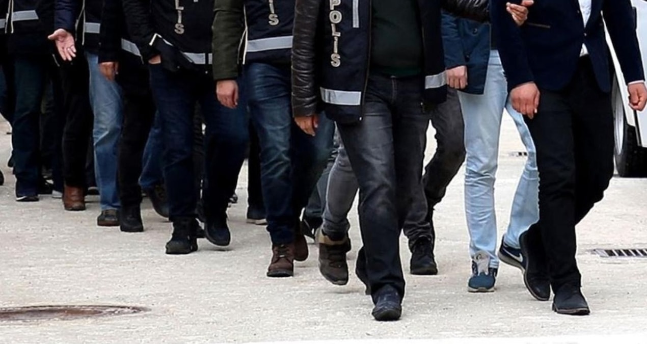 Son Gelişme: İstanbul ve Adana'da IŞİD operasyonu: Irak ve Suriye'deki cezaevlerine para yollamışlar - Son Dak