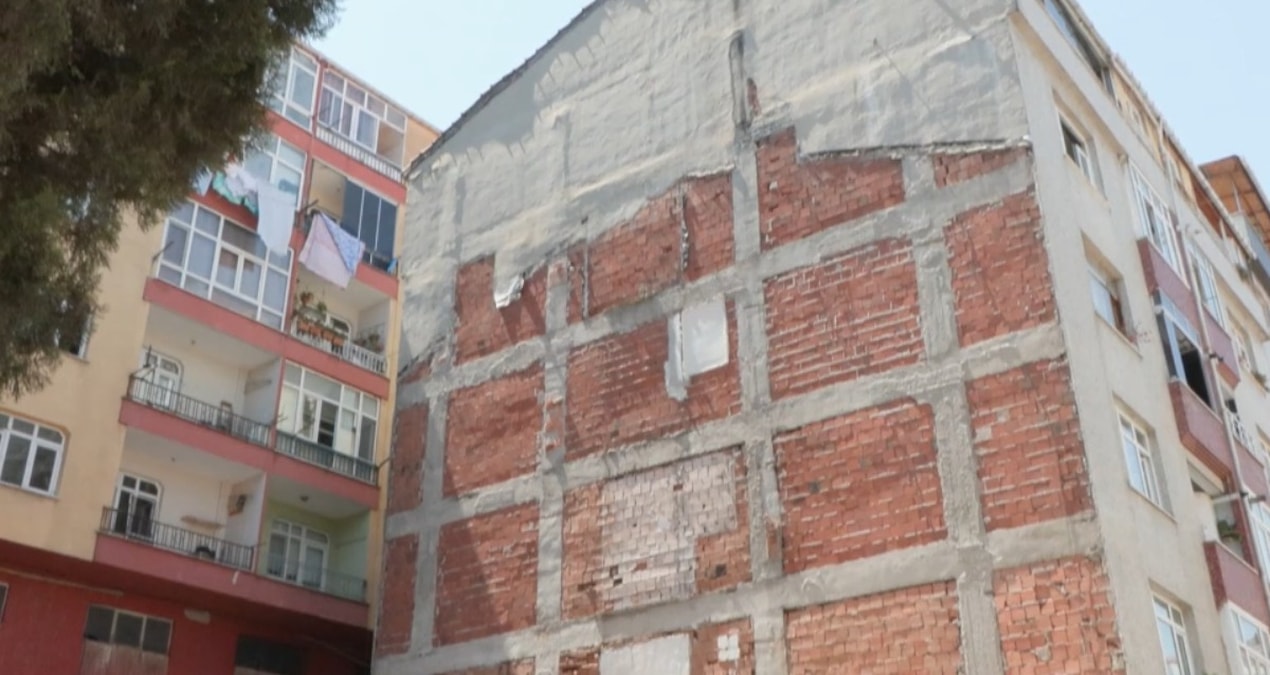 An invitation to disaster in Istanbul! They broke the seal and dived inside - News