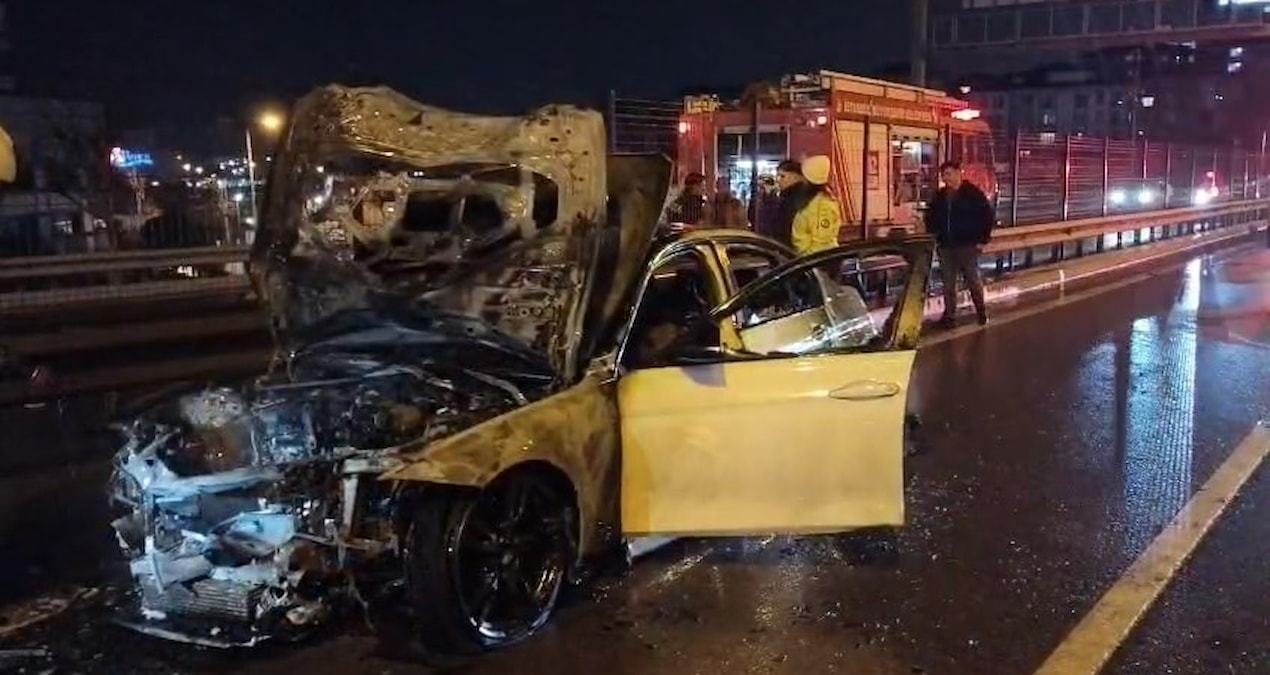 Gündemden Son Bilgiler: İstanbul'da seyir halindeki otomobil alev aldı - Haberleri | İşte Tüm Ayrıntılar