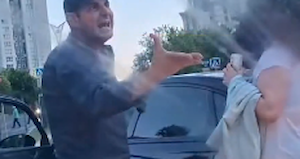 Ayrıntılar Netleşti: İstanbul'un göbeğinde magandalık: Gözü çocukları bile görmedi - En Son Haber ve Merak Edi