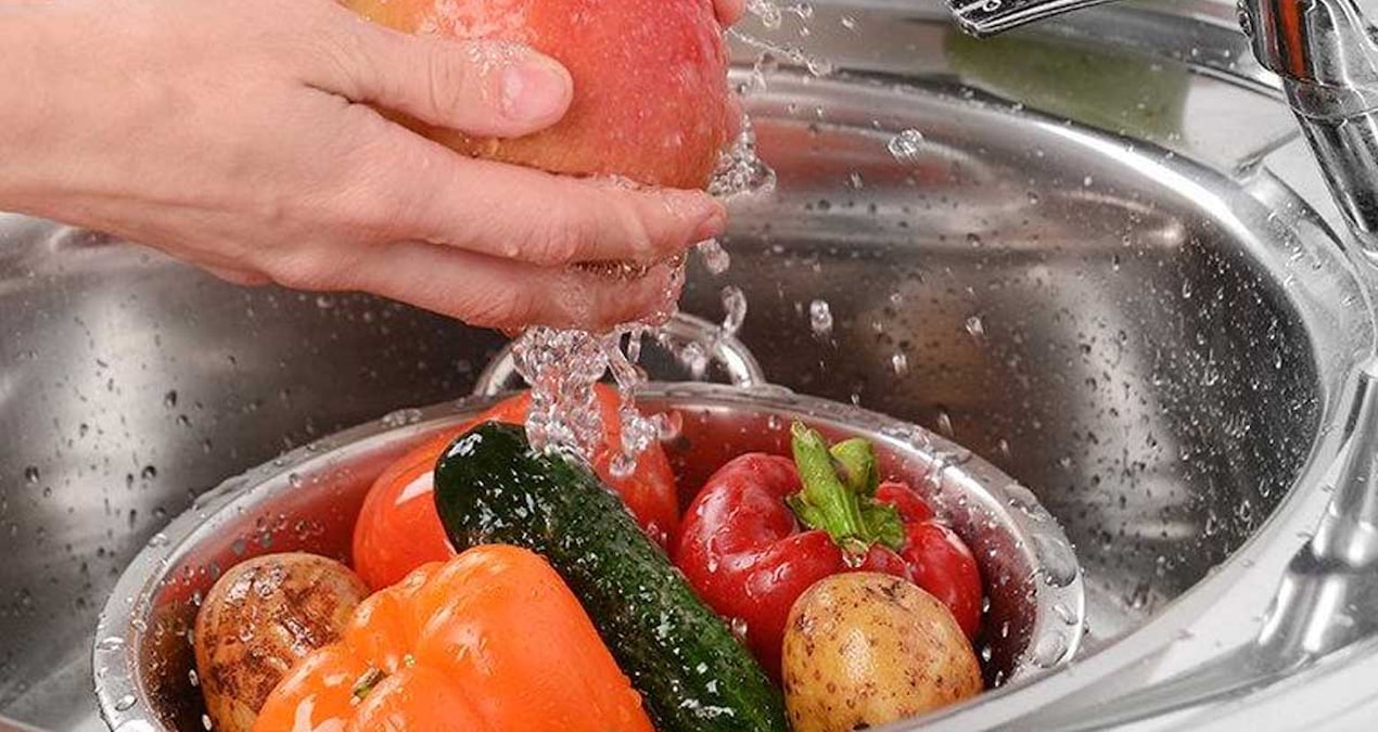Here's the only mistake people make when washing vegetables - News