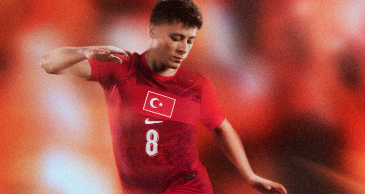 İşte Milli Takım'ın yeni formaları - En Son Haber - Son Dakika Bilgileri