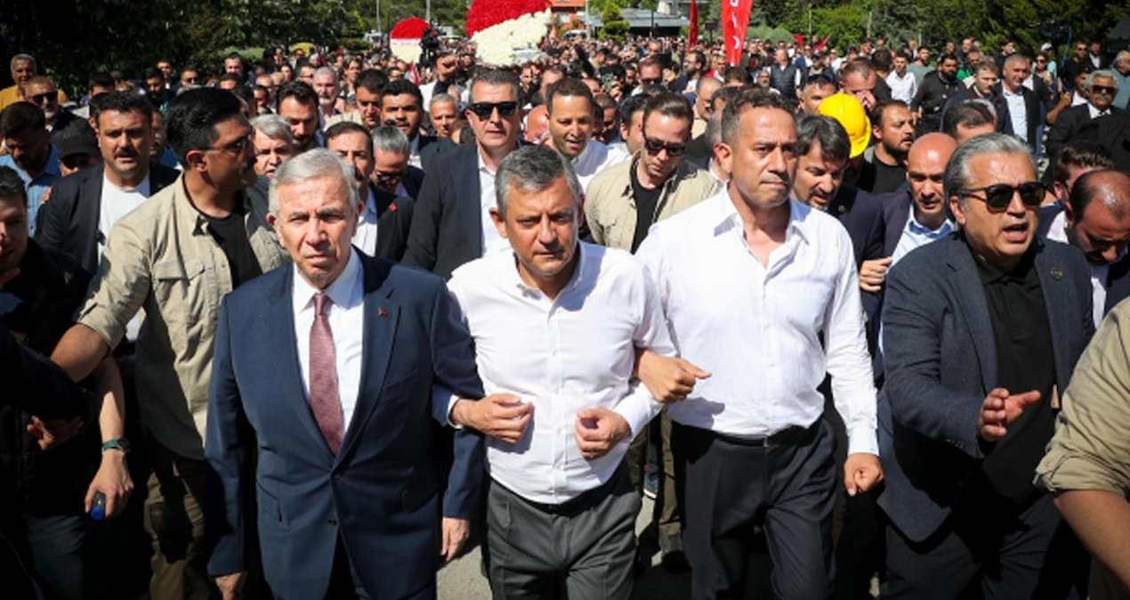 Son Gelişme: İşte Özgür Özel'e destek veren milletvekilleri - Haberleri - Son Dakika Bilgileri